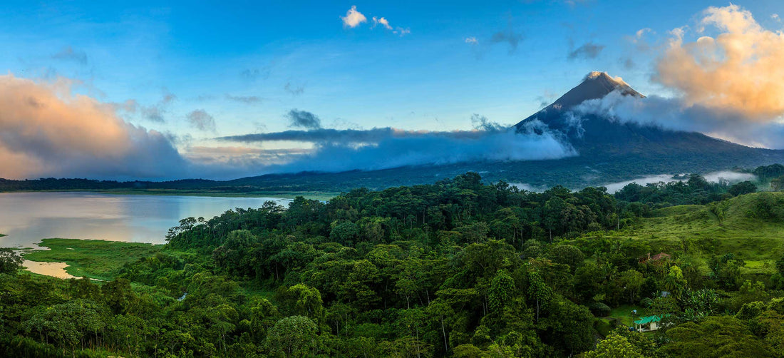 Disfruta del Mezcal en las Montañas de Costa Rica con Costa Brands: Descubre nuestra Marca Sacrvm